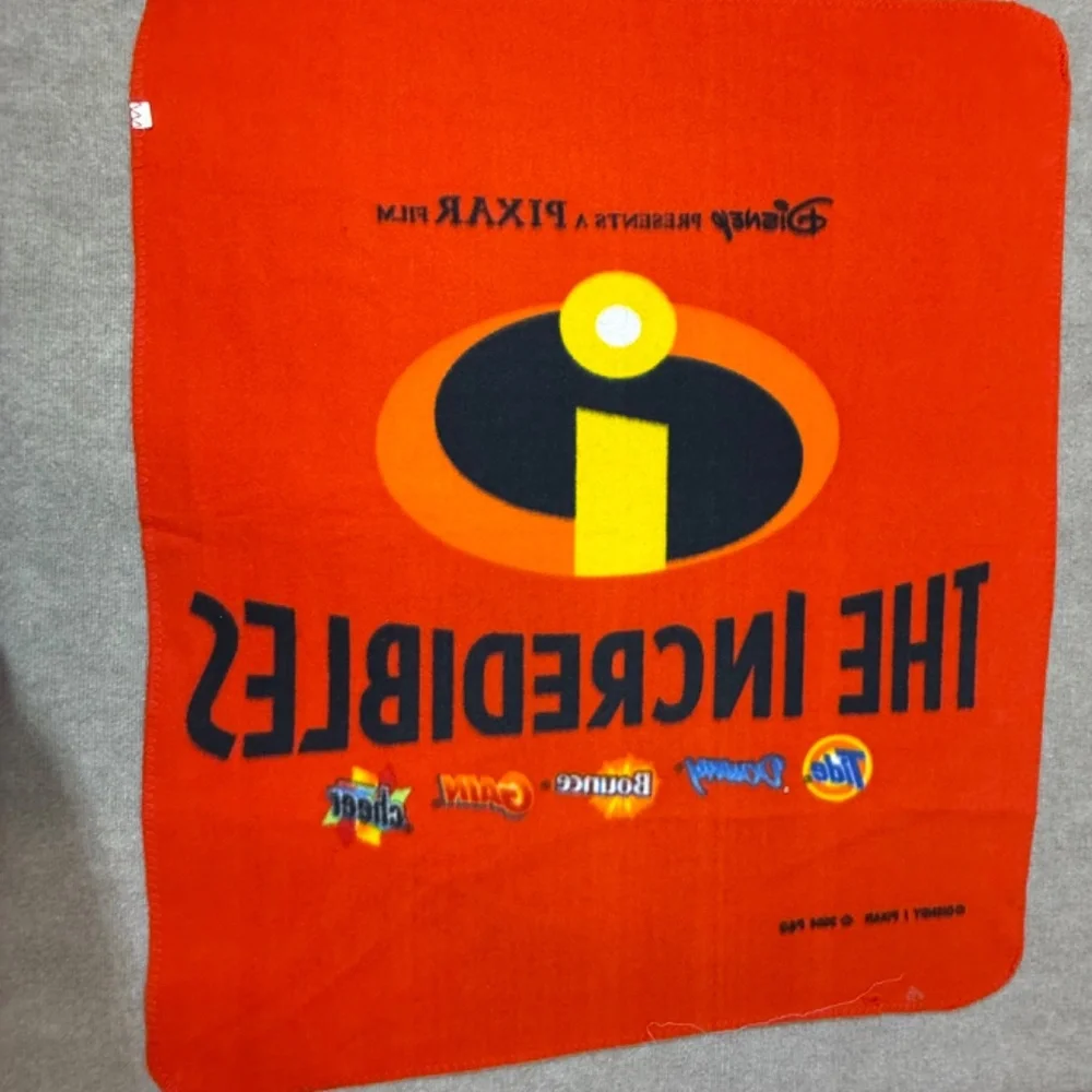 Disney Pixar Vintage 2004 The Incredibles Advertising P&G Fleece Blanket (38x42)